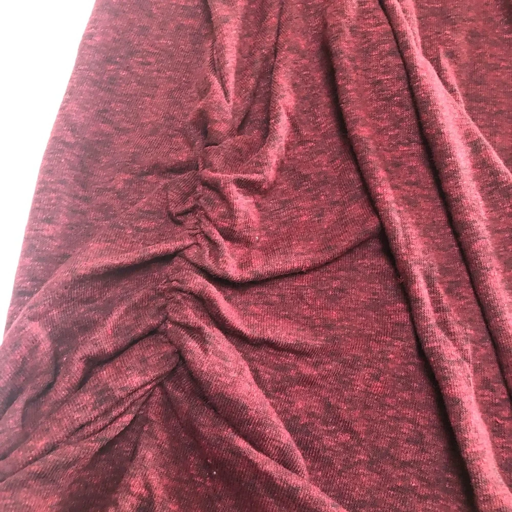 Old Navy Maternity Active Top. - Picture 5 of 5